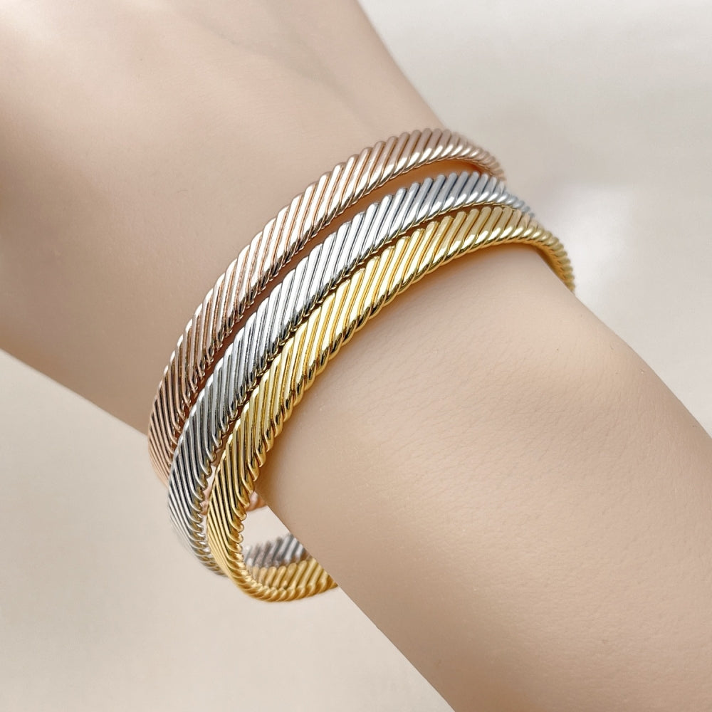 Oro Laminado Trio Bangle, Gold Filled Style Twist Design, Polished, Tricolor