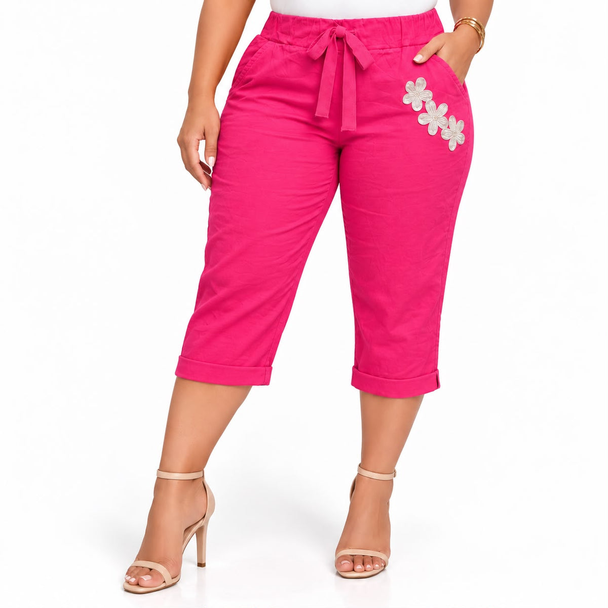 Pantalón Capri Fucsia con Bordado Floral