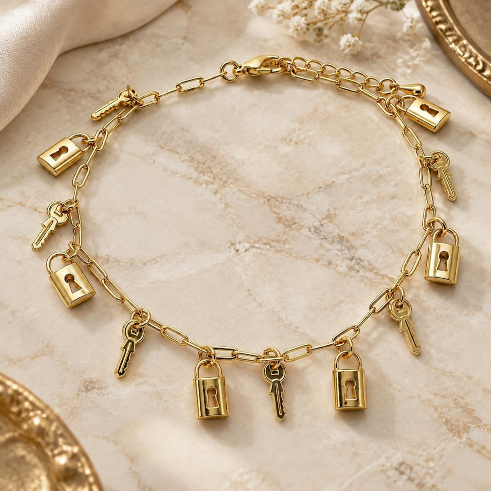 Oro Laminado Charm Anklet , Gold Filled Style key and Lock Design, Polished, Golden Finish