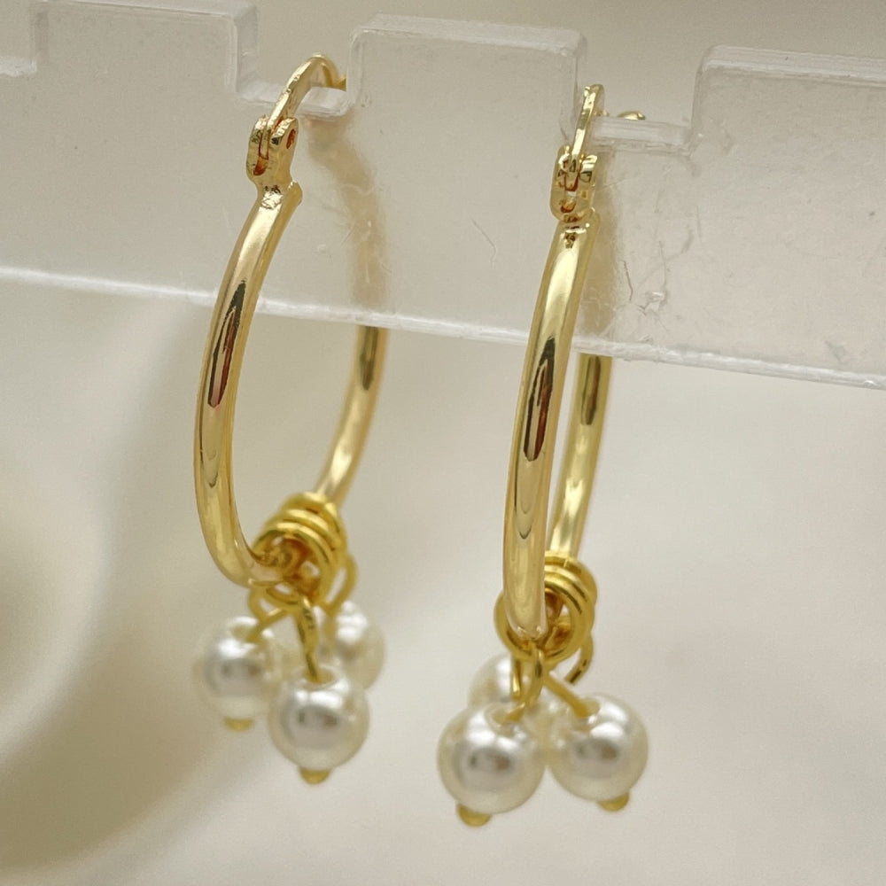 Oro Laminado Small Hoop, Gold Filled Style with Ivory Pearl, Polished, Golden Finish