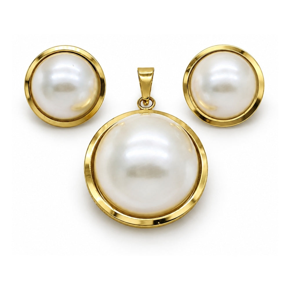 Stainless Steel Necklace and Earring, with Champagne Mother of Pearl, White Polished, Golden Finish