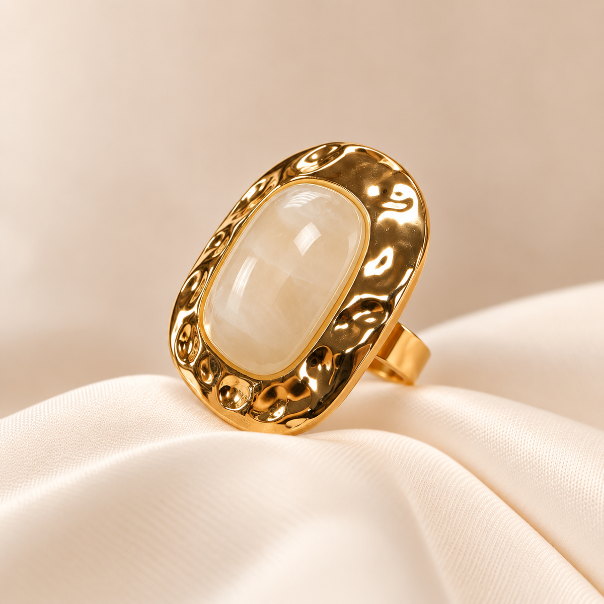 Anillo Piedra Cuadrado Crema