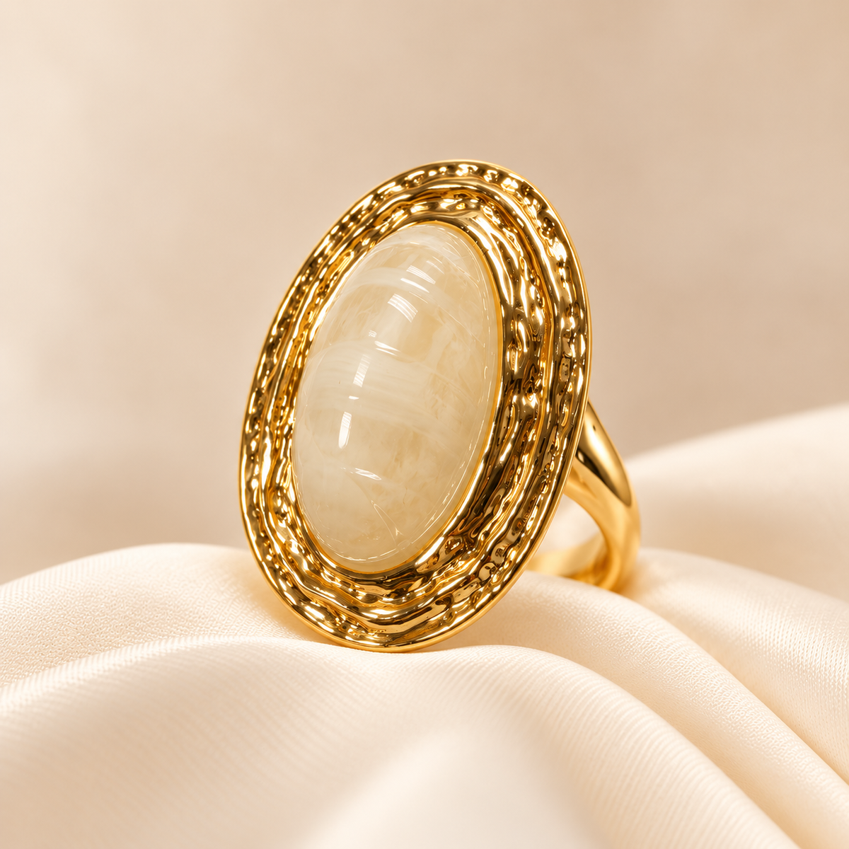 Anillo Piedra Ovalado Crema